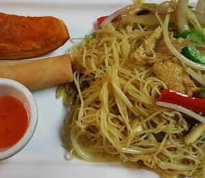 L09. Singapore Mai Fun Lunch $15.00